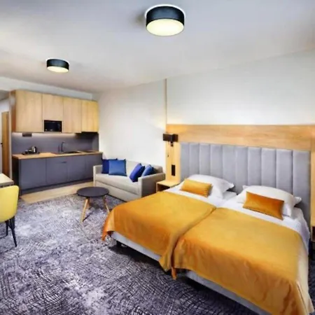 Akvamarin Hotel 4*